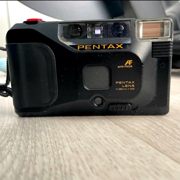 Pentax Mini Sport 35AF Vintage 35mm Point and Shoot film camera - Clean, WORKS - Picture 1 of 11